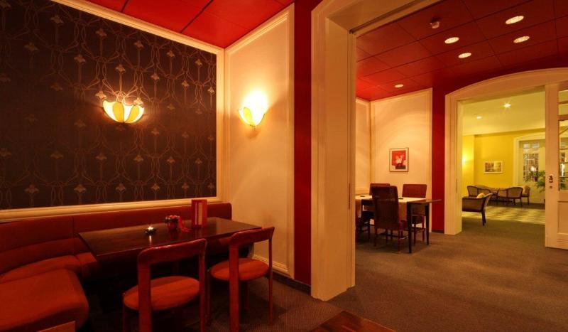 Esplanade Swiss Quality Hotel Νταβός Εστιατόριο φωτογραφία